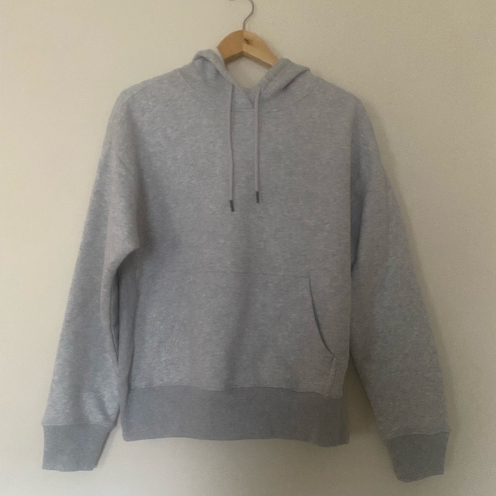 NWOT Men's Gray Hoodie